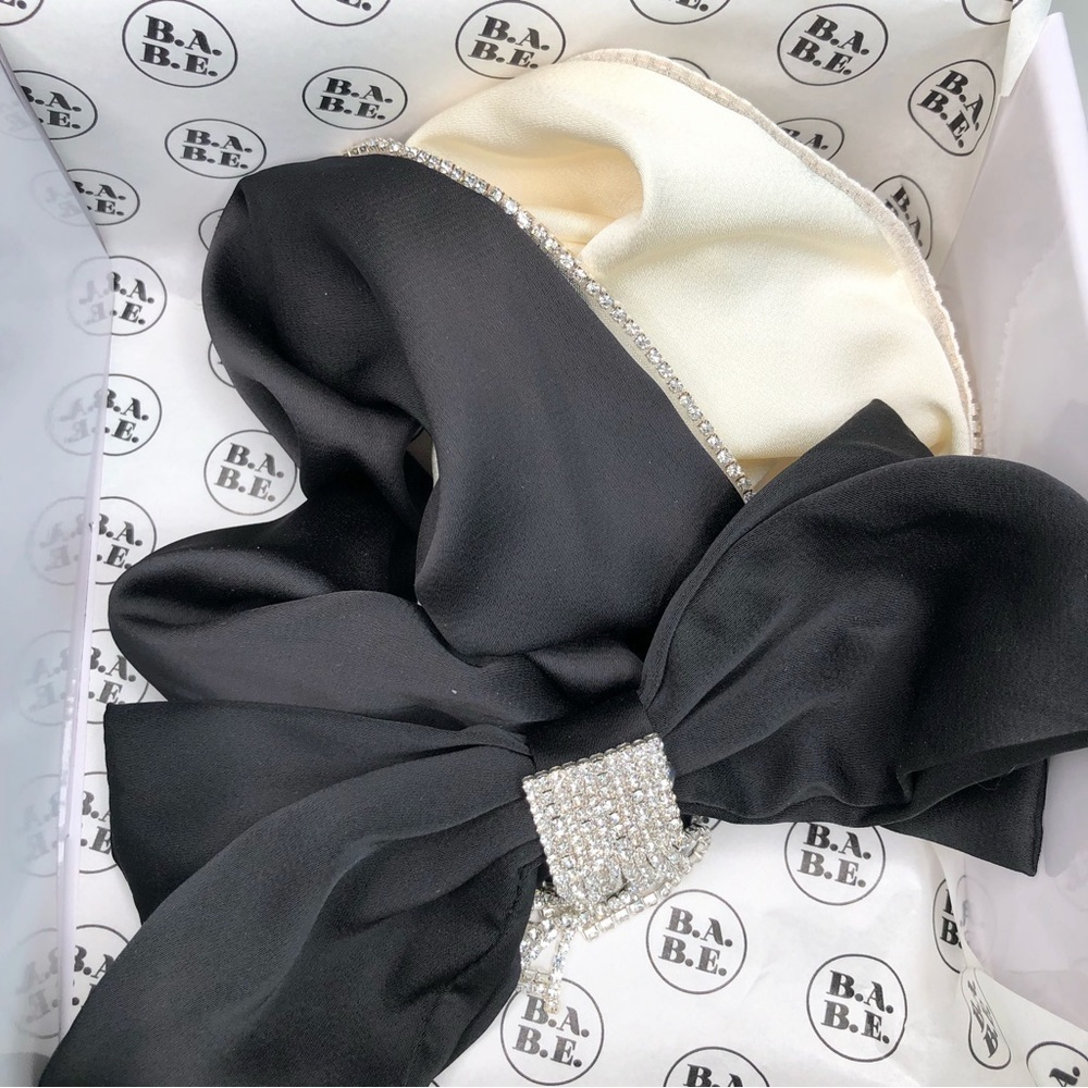 16- Black Rhinestone Clip And Scrunchies Bundle